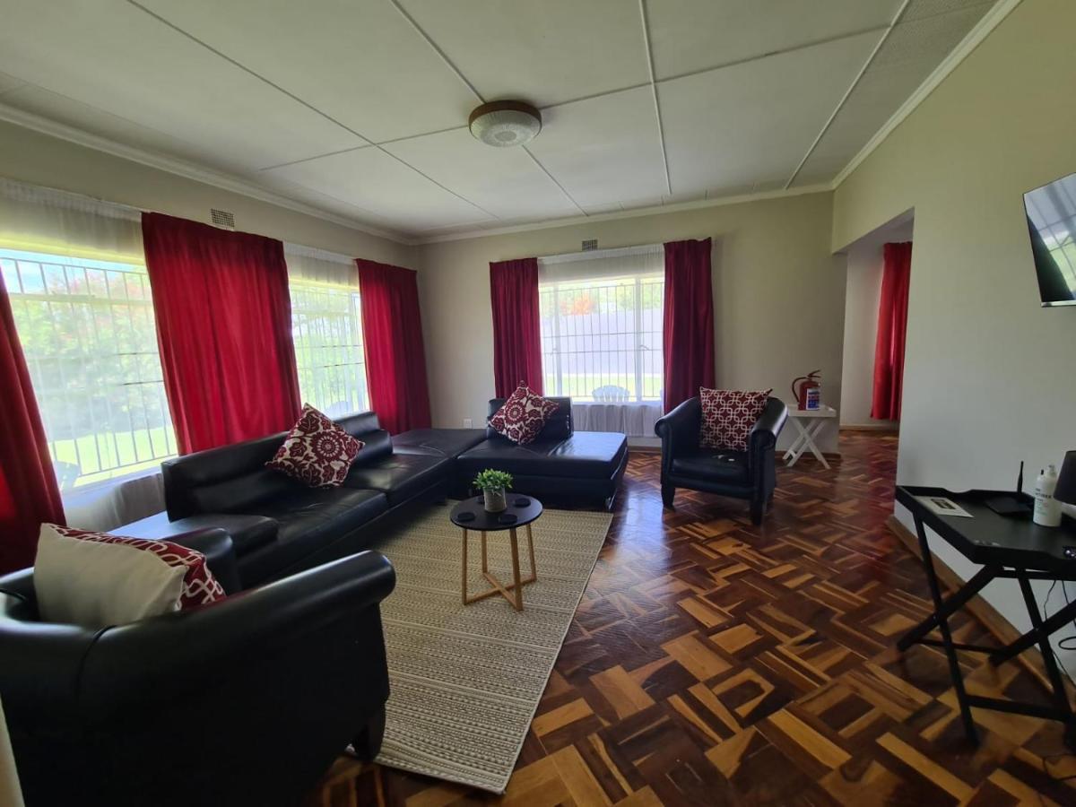 Lion Lodge Bloemfontein Eksteriør billede